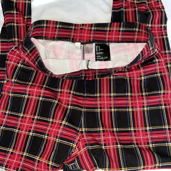 COPY - H&M PLAID HIGH WAISTED LEGGINGS - Picture 3 of 6